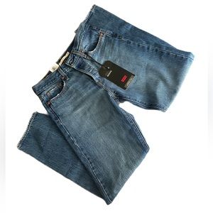 Levi’s Wedgie Jean